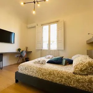 https://dimora-del-mercante.catania-hotels.net